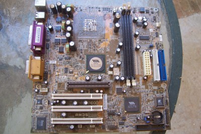 motherboard3.JPG