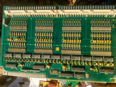 diode and ic.jpg
