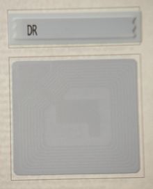 220px-RFID_and_magneto-acoustic_tags.JPG
